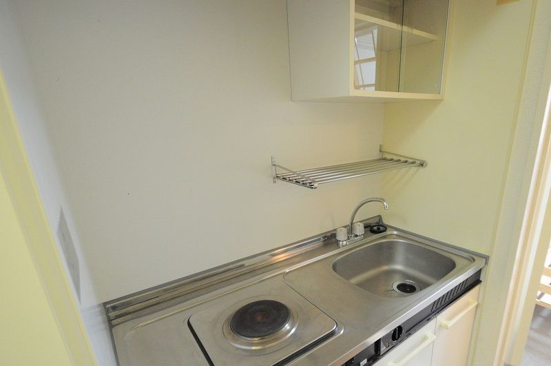 レオパレス師岡 キッチン