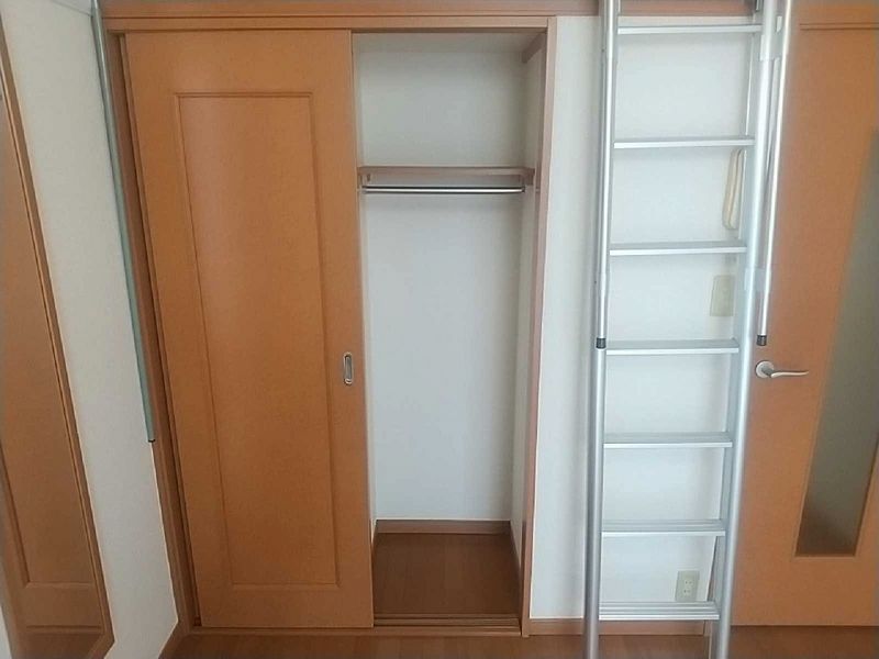 レオパレス鶴舞 収納