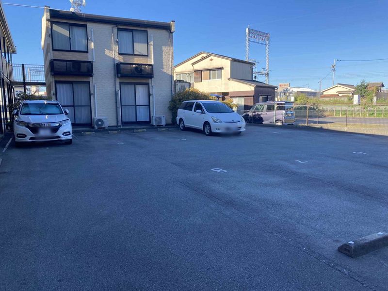 レオパレスＡＮＧＥＬＯ 駐車場