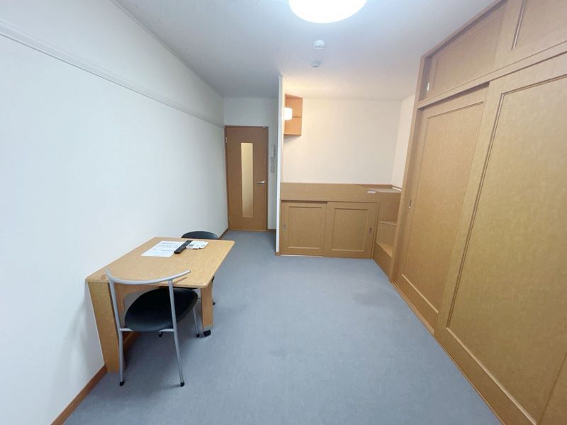 レオパレスアクエリアス 居間
