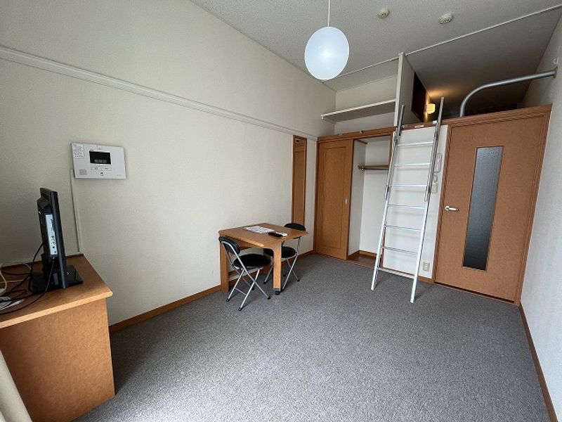レオパレスメルツェⅢ 寝室