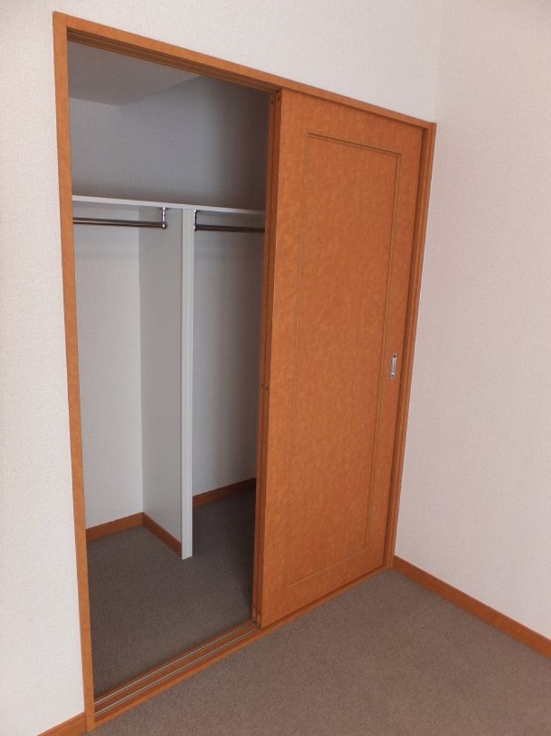 レオパレスレスト 収納