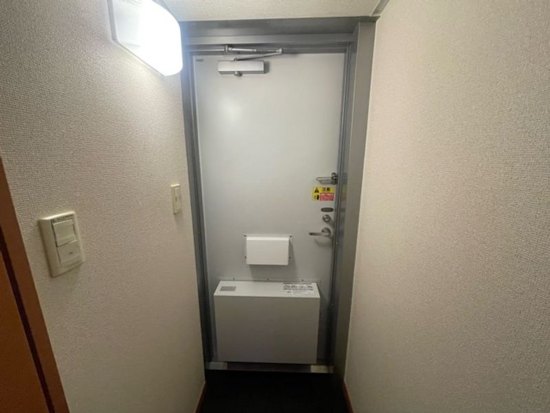 レオパレスカントリーハウス 玄関