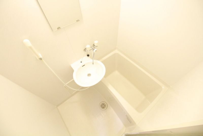レオパレスはるる 風呂