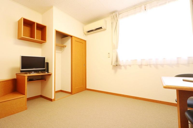 レオパレスＢｅｌｌ　Ｃｏｕｒｔ 居間