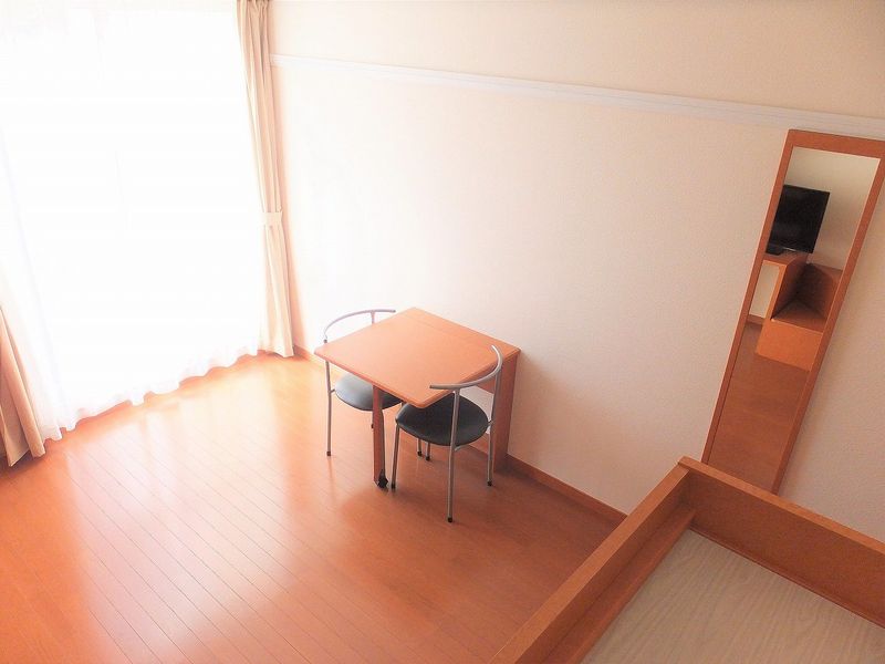 レオパレスエストレージャ２１ 居間