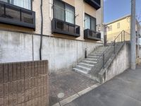 レオパレスサンフラウア エントランス