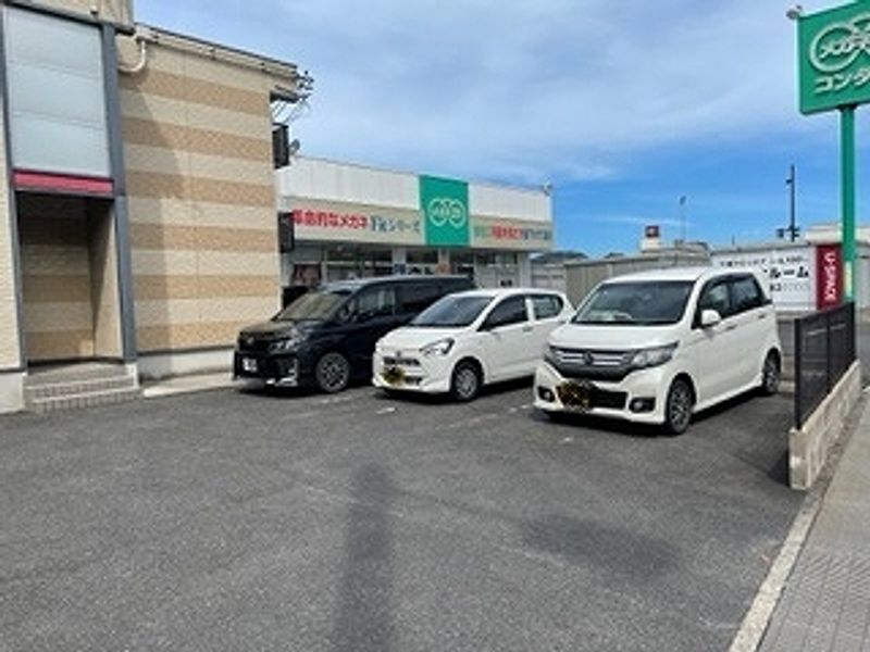 レオパレスアクシス松江 駐車場