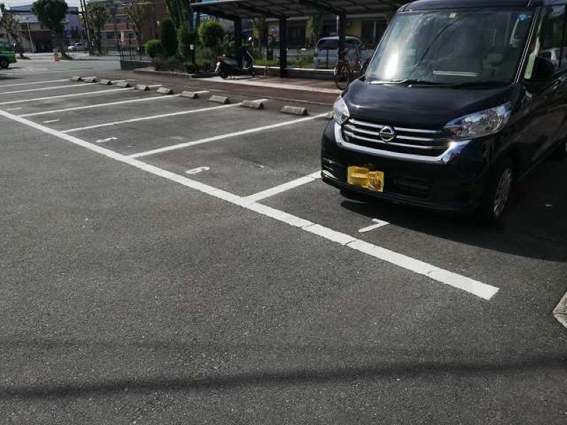レオパレス八女 駐車場