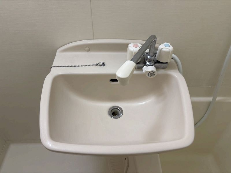 レオパレスパークサイド足立入谷 洗面台