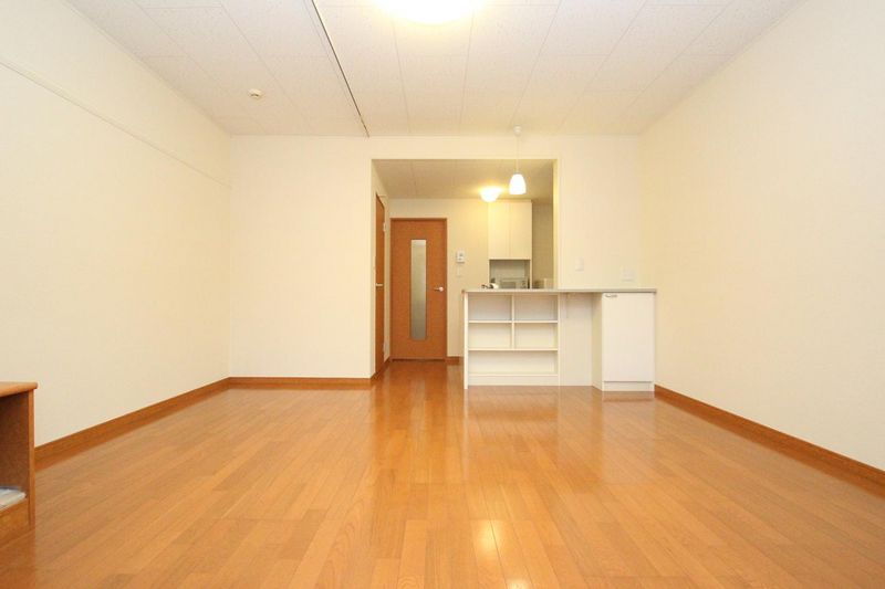 レオパレス市瀬 居間