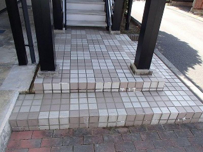 レオパレスメゾン　ド　ソレイユ エントランス