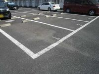 レオパレスプレジール町田 駐車場