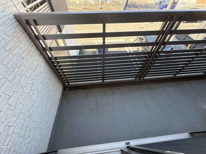 CLEINO ITUKI Balcony