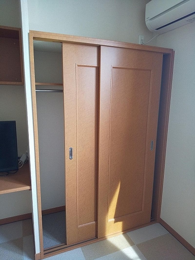 レオパレス椎名 収納