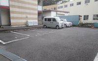 レオパレスウエスト　ワン 駐車場