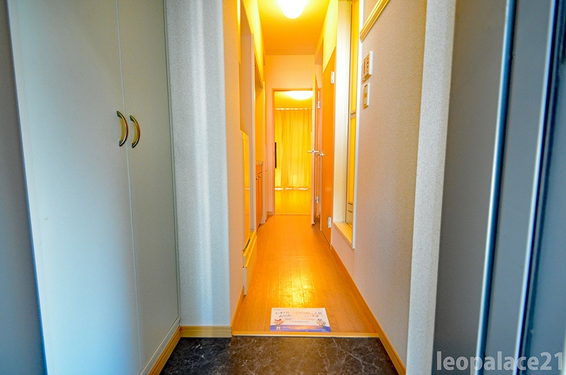 leopalace East Village 2 玄关