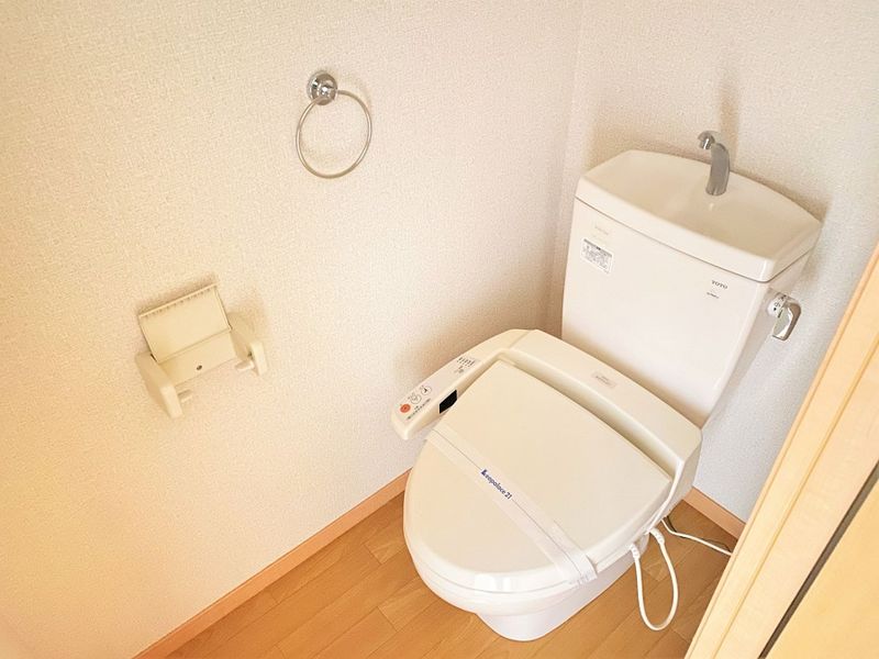 レオパレスルームス北越 トイレ