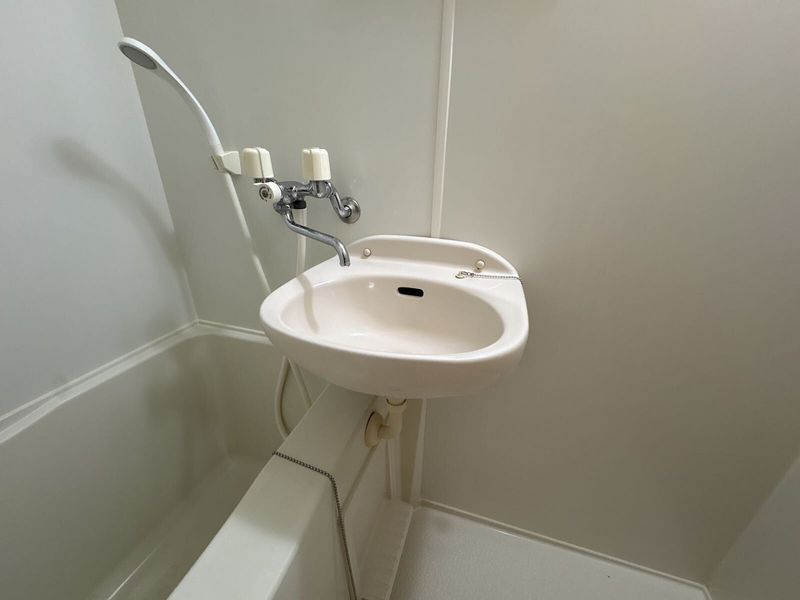 leopalace Cisl 2 Bồn rửa mặt