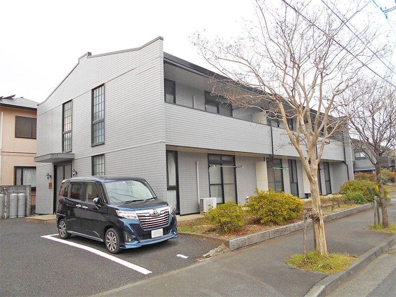 レオパレスピュアグリーン 外観