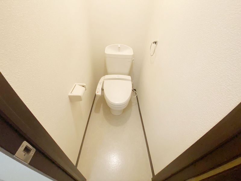 LEONEXT Inanishi Nhà vệ sinh