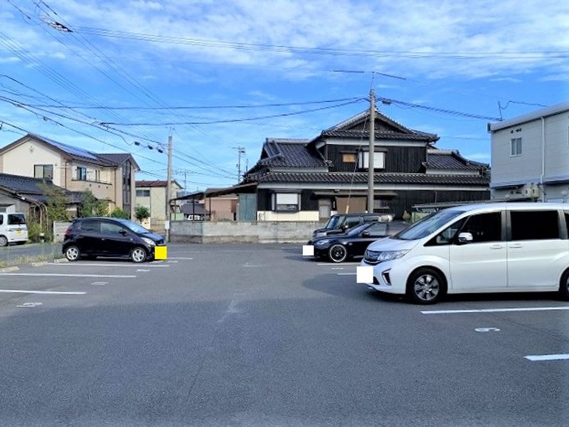 レオパレス愛和Ⅱ 駐車場