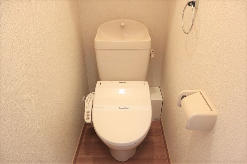 レオパレスアンビシオン トイレ