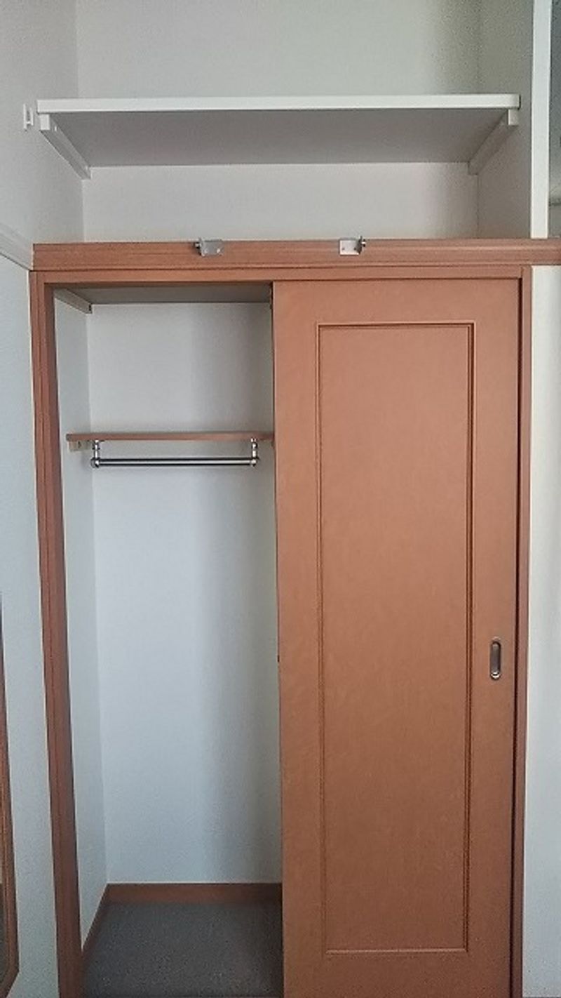 レオパレスプレジール 収納