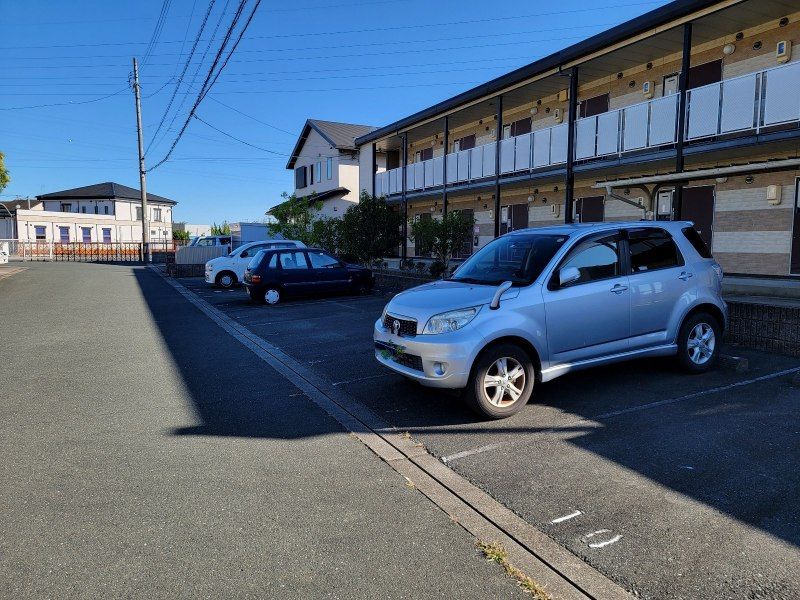 レオパレス二川ｓｔａ　Ｗ 駐車場