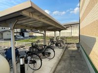 レオパレス結 駐車場