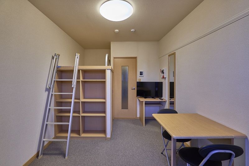 レオパレス清里 居間