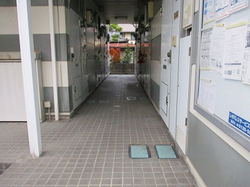 レオパレスｃｕｂｏ エントランス