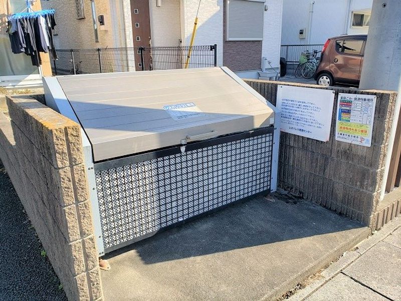 レオパレスグリーン青毛 共用部分