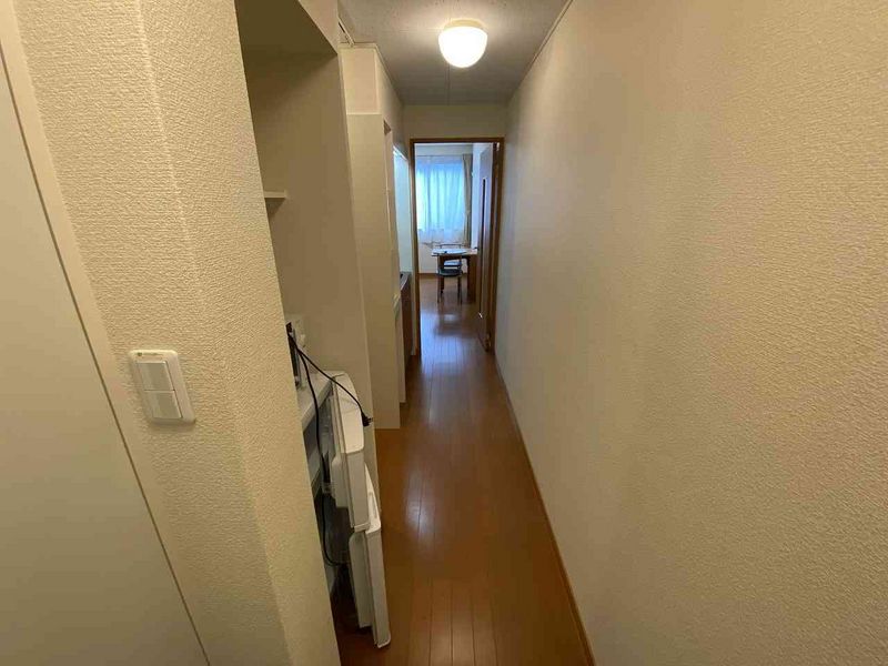 レオパレスインペリアル 玄関