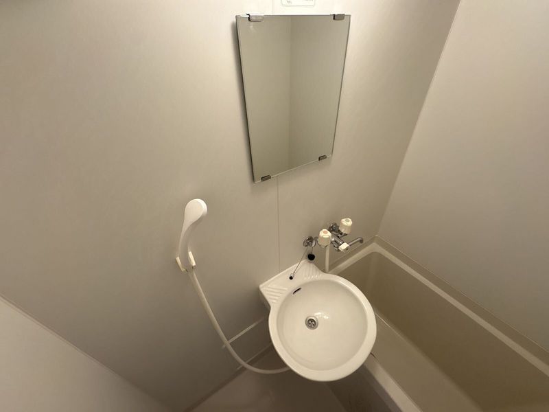 レオパレスサンヴィレッジ 洗面台