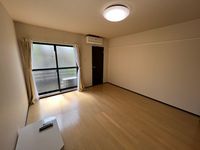 レオネクストすみれ 居間