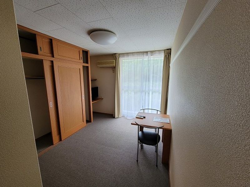 レオパレスやまぶき 居間