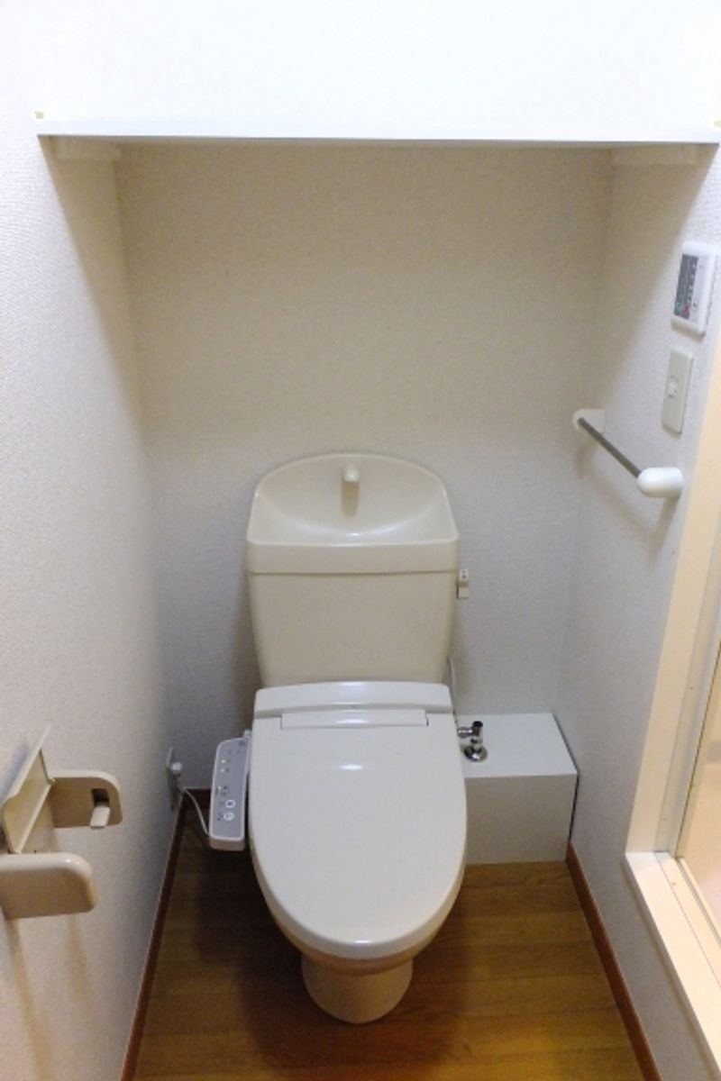 レオパレスＳ　Ｍ　Ｅ トイレ