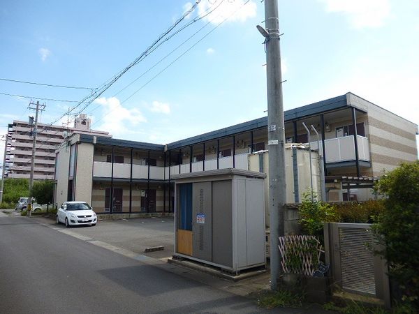 レオパレスハルスウィート２ 外観