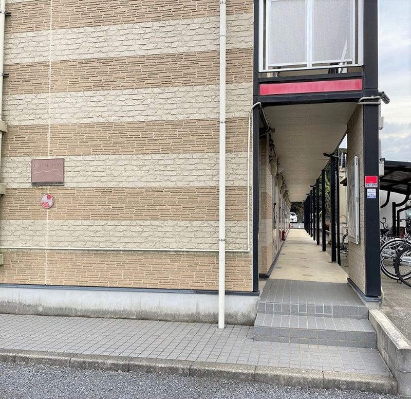 レオパレスベルフィオーレ エントランス