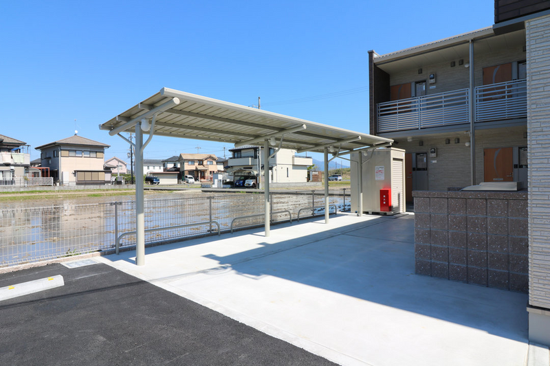 CLEINO YAMAKI Shared spaces