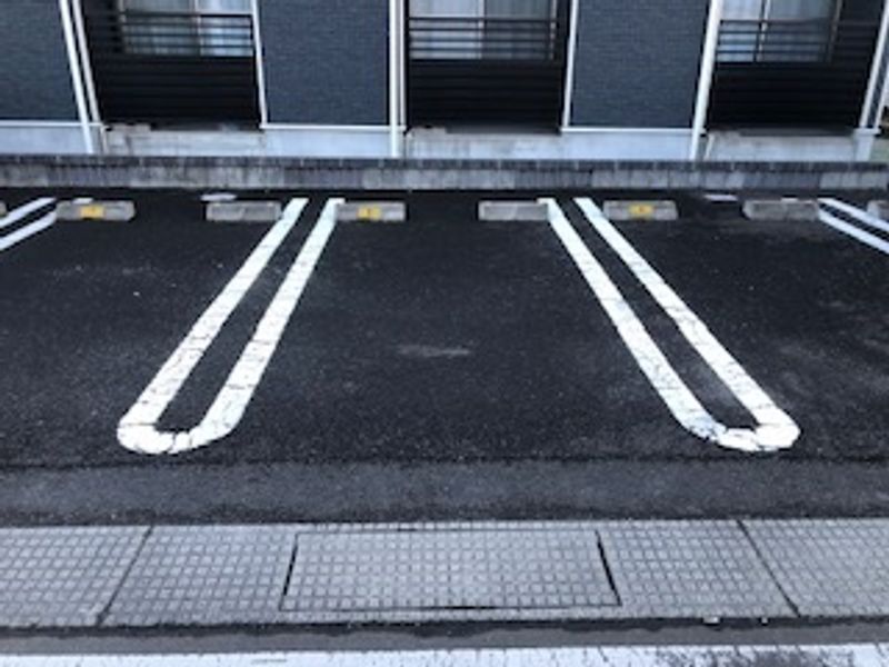 レオネクスト柴Ｑ 駐車場