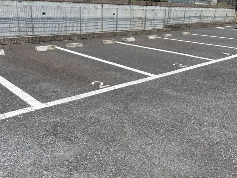 レオネクストサクラリバー 駐車場