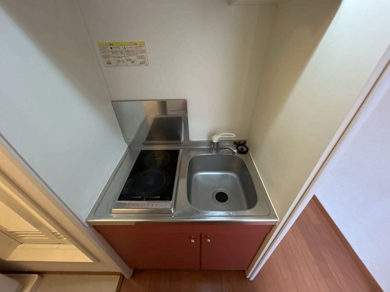 レオパレスイターナル キッチン