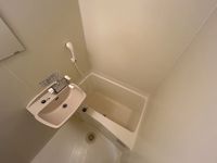 レオパレスピエール　コリーネ 風呂