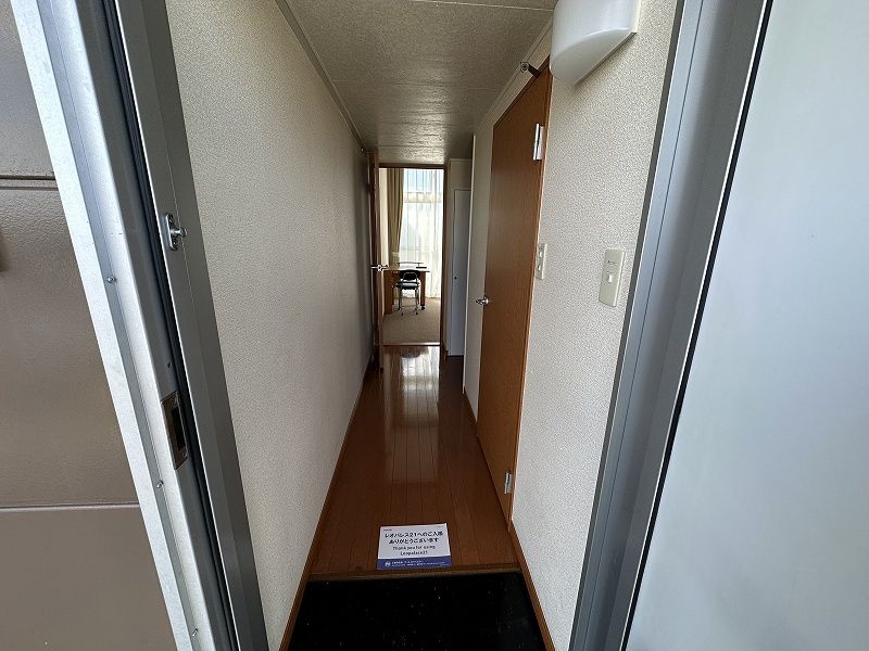 レオパレスグランエスポワール 玄関