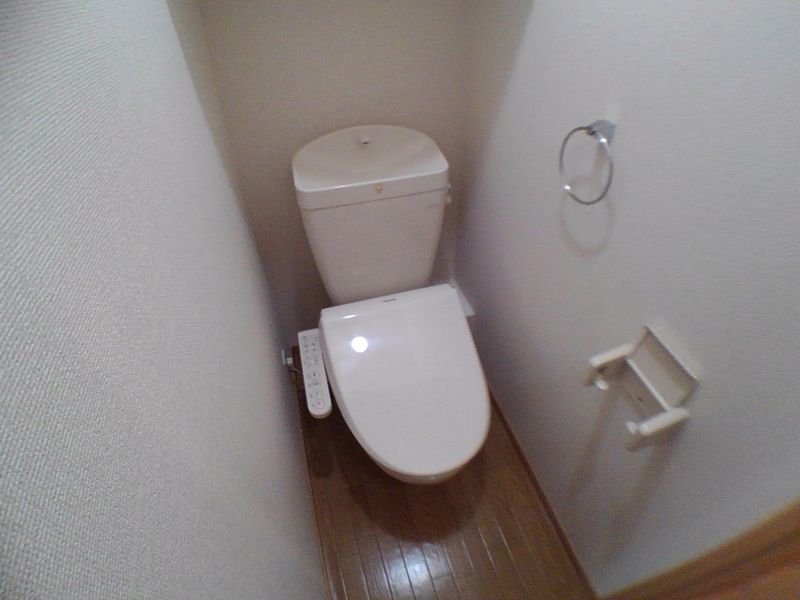 レオパレス瓦町 トイレ