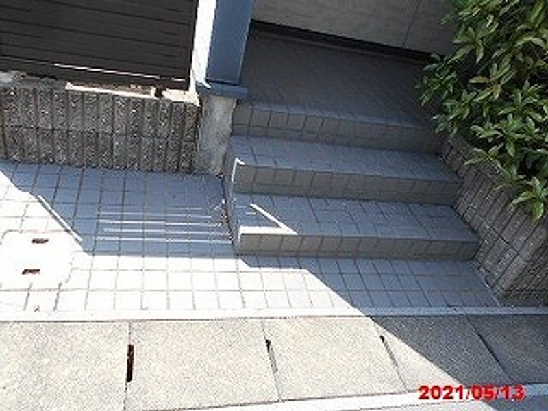 レオパレスことぶき エントランス