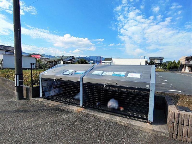 レオパレス粟野名 共用部分