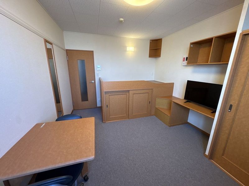 レオパレスＳＡＴＯＵⅡ 居間